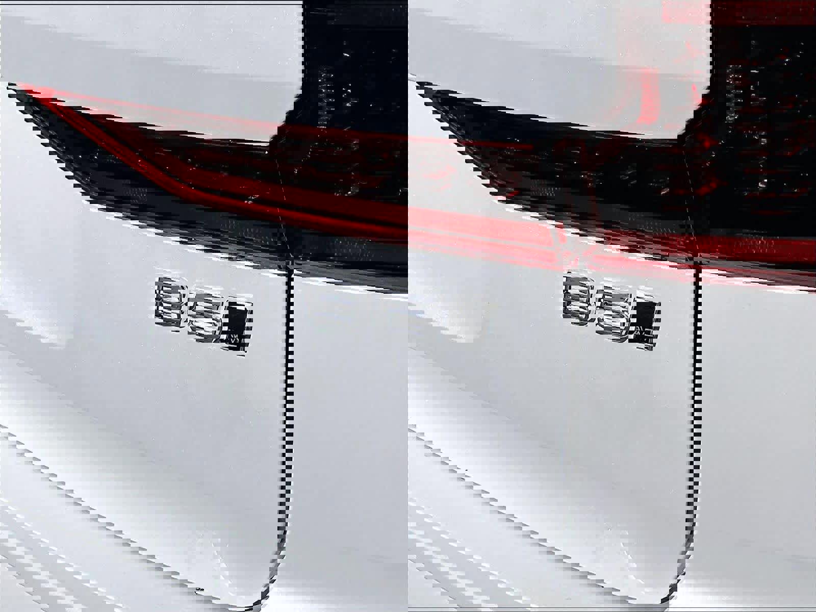 Used 2026 Volvo XC60 B5 Ultra w/ Climate Package image 11