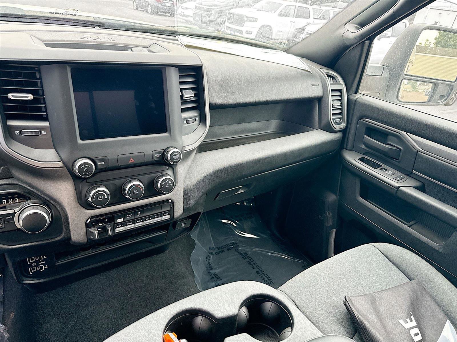 New 2024 RAM 2500 Tradesman w/ Chrome Appearance Group image 15