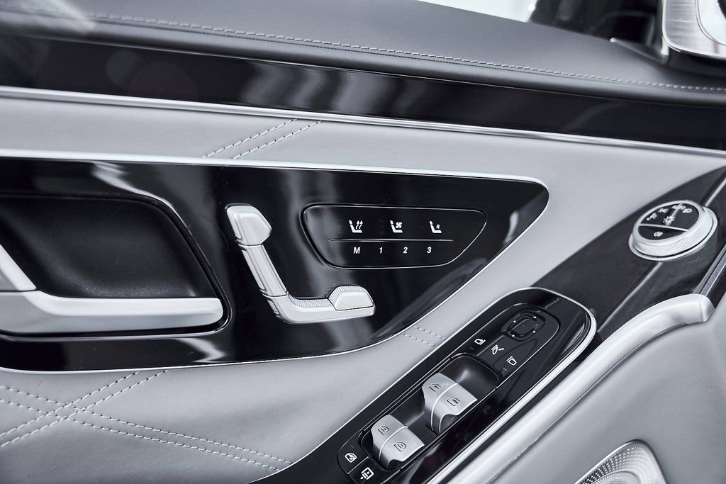 Used 2021 Mercedes-Benz Maybach S 580 4MATIC image 31