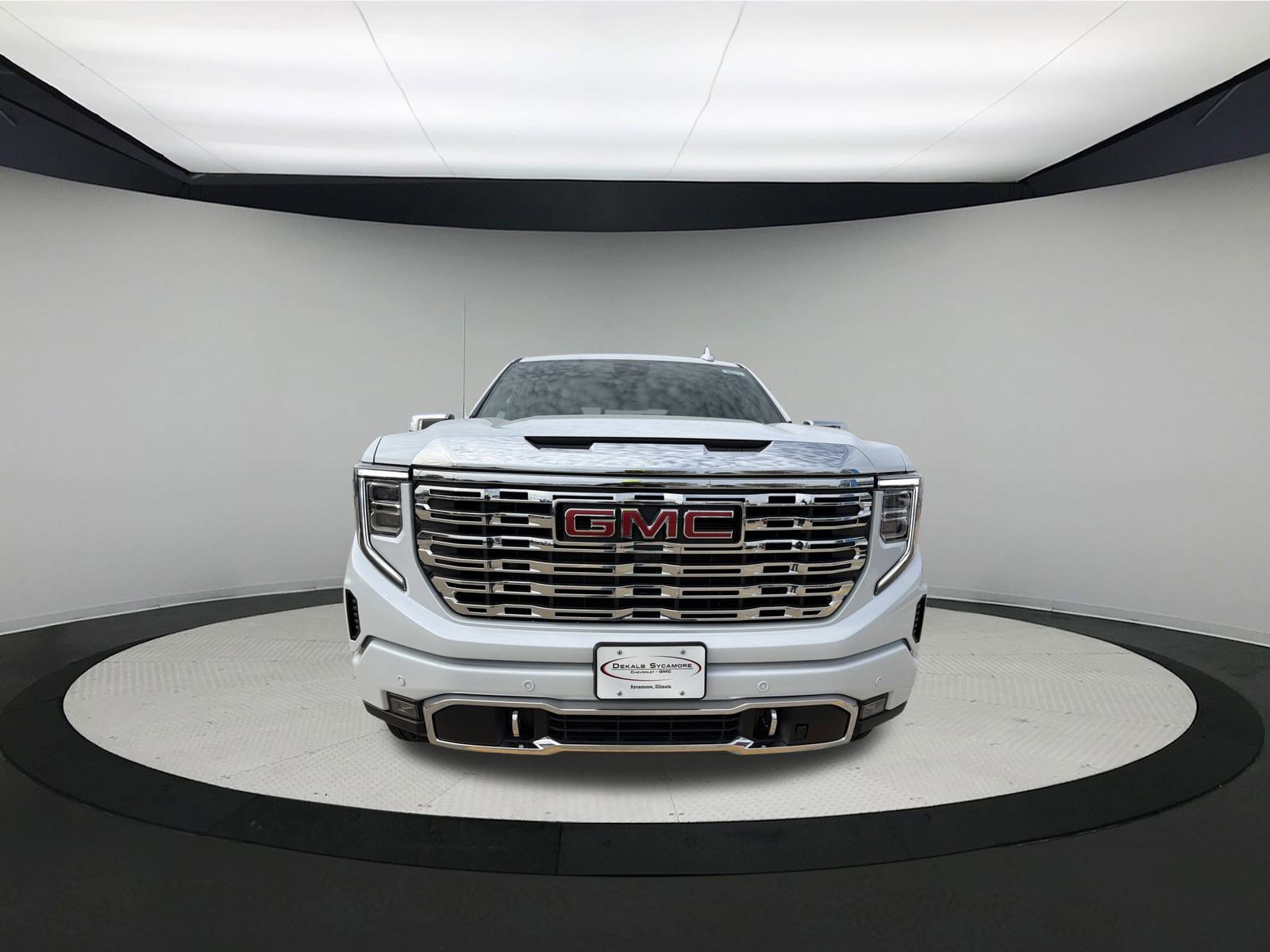 New 2026 GMC Sierra 1500 Denali w/ Denali Reserve Package image 2