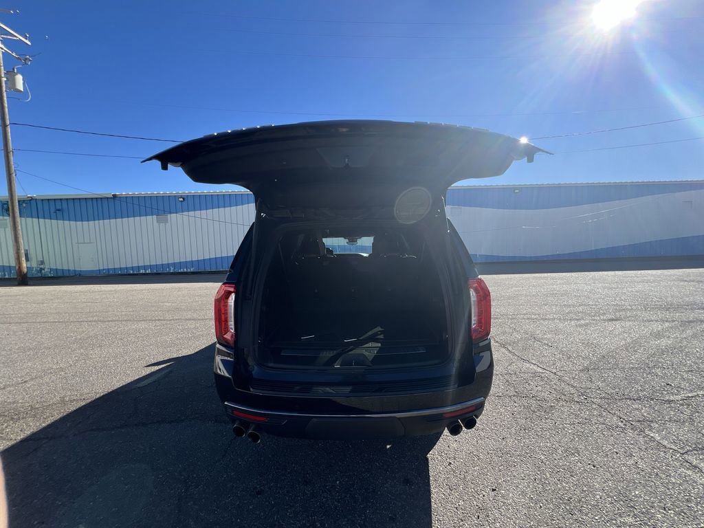 Used 2023 GMC Yukon XL Denali Ultimate image 27