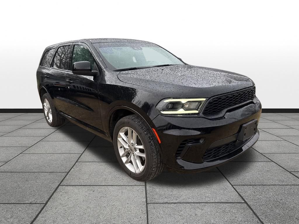 Used 2023 Dodge Durango GT image 3