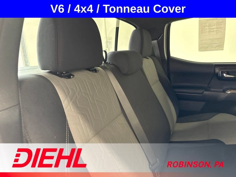 Used 2020 Toyota Tacoma TRD Sport AWD/4WD image 12