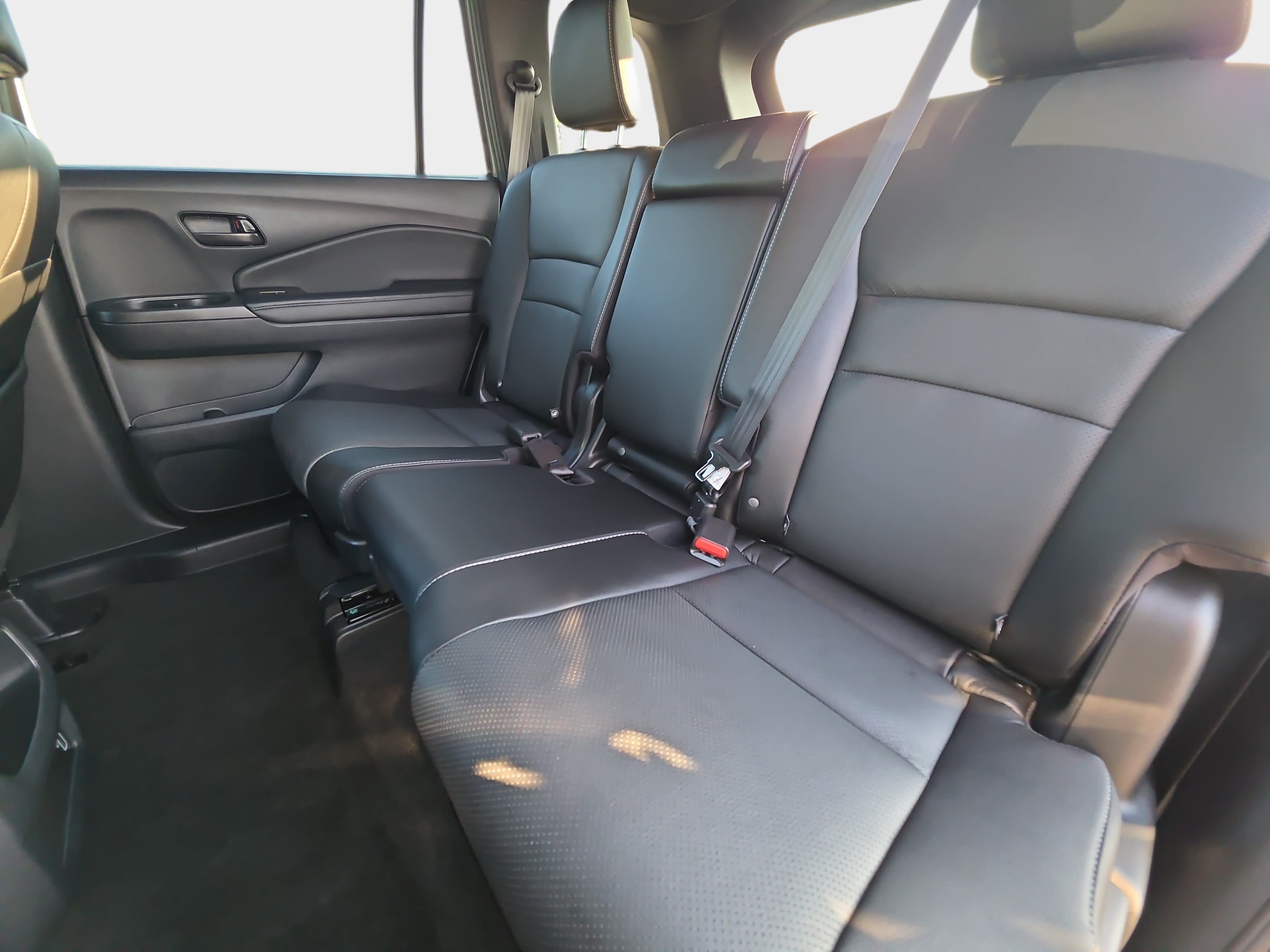 Used 2023 Honda Passport EX-L image 14