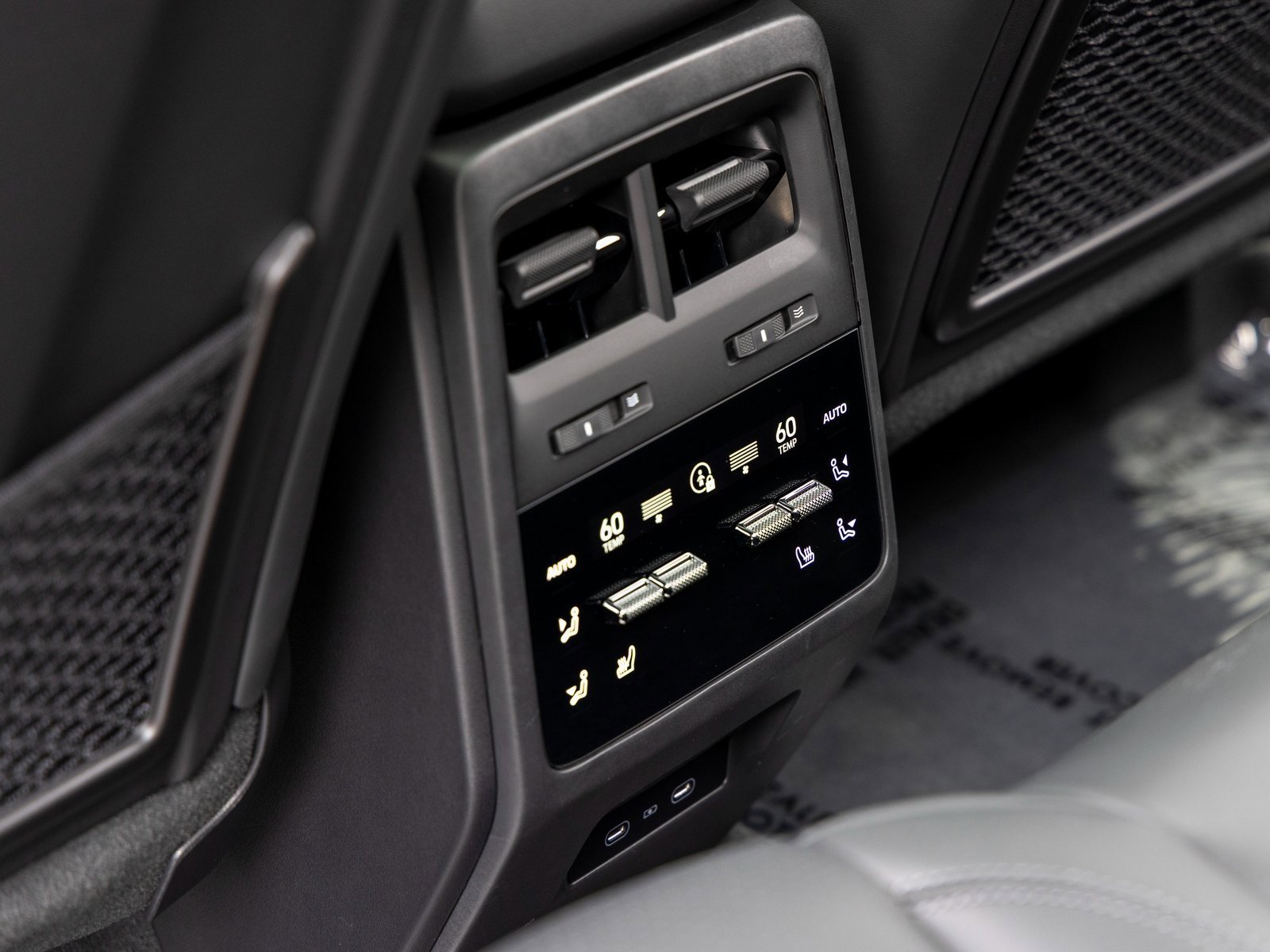 New 2025 Porsche Macan Electric image 42