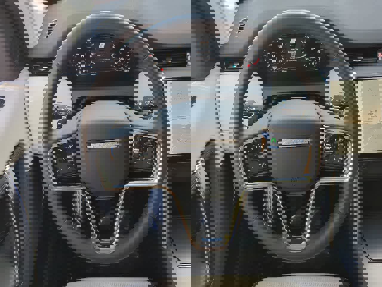 Used 2025 Land Rover Discovery Sport S AWD/4WD image 25