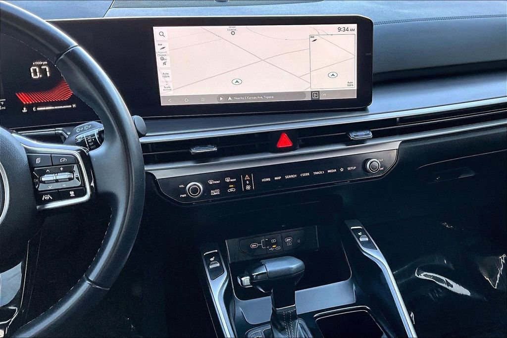 Used 2024 Kia Sorento S image 6