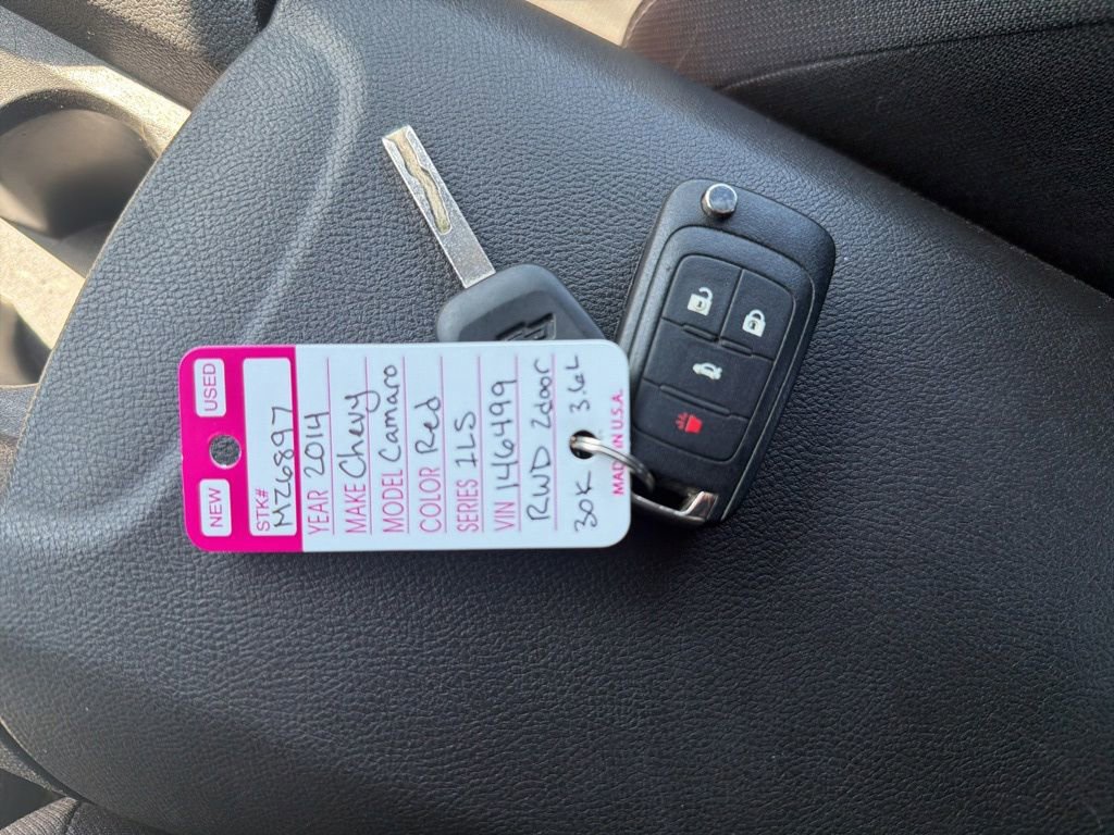 Used 2014 Chevrolet Camaro LS RWD image 23