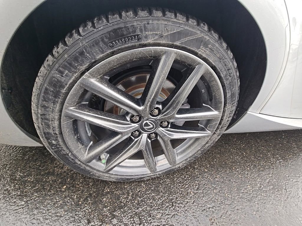 Used 2019 Lexus IS 300 F Sport w/ F Sport Package image 11