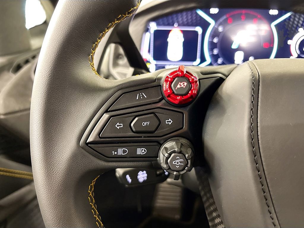 Used 2025 Lamborghini Revuelto image 20