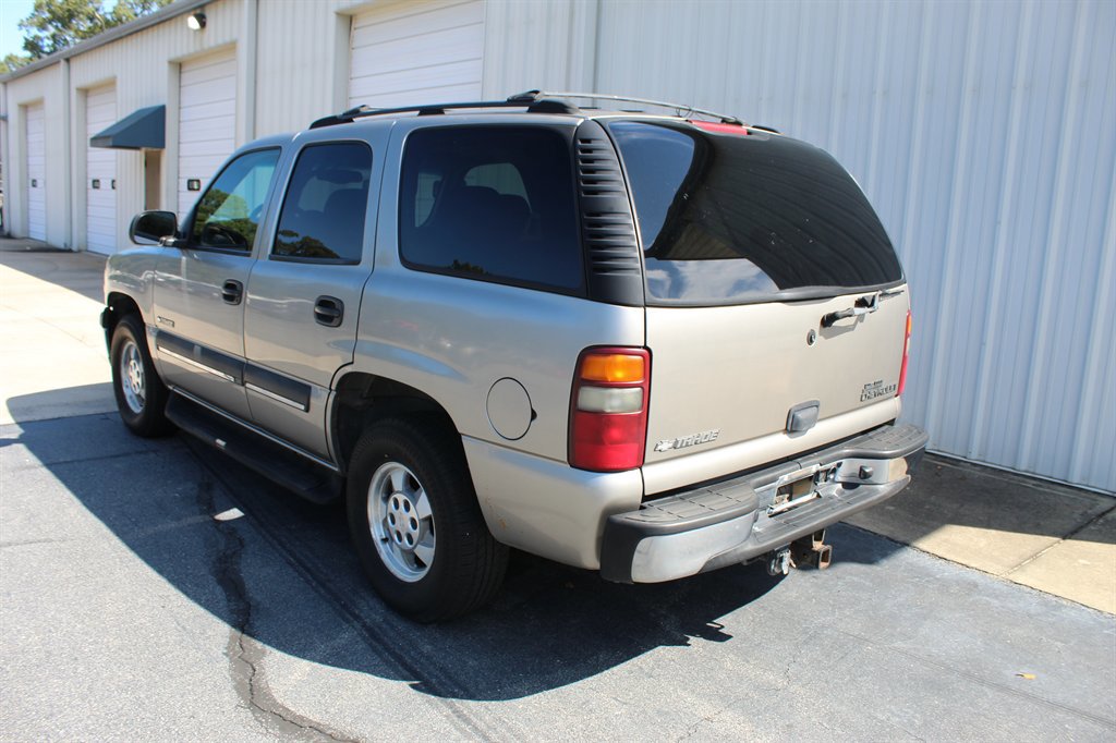 Used 2002 Chevrolet Tahoe LS w/ Traction Pkg image 4