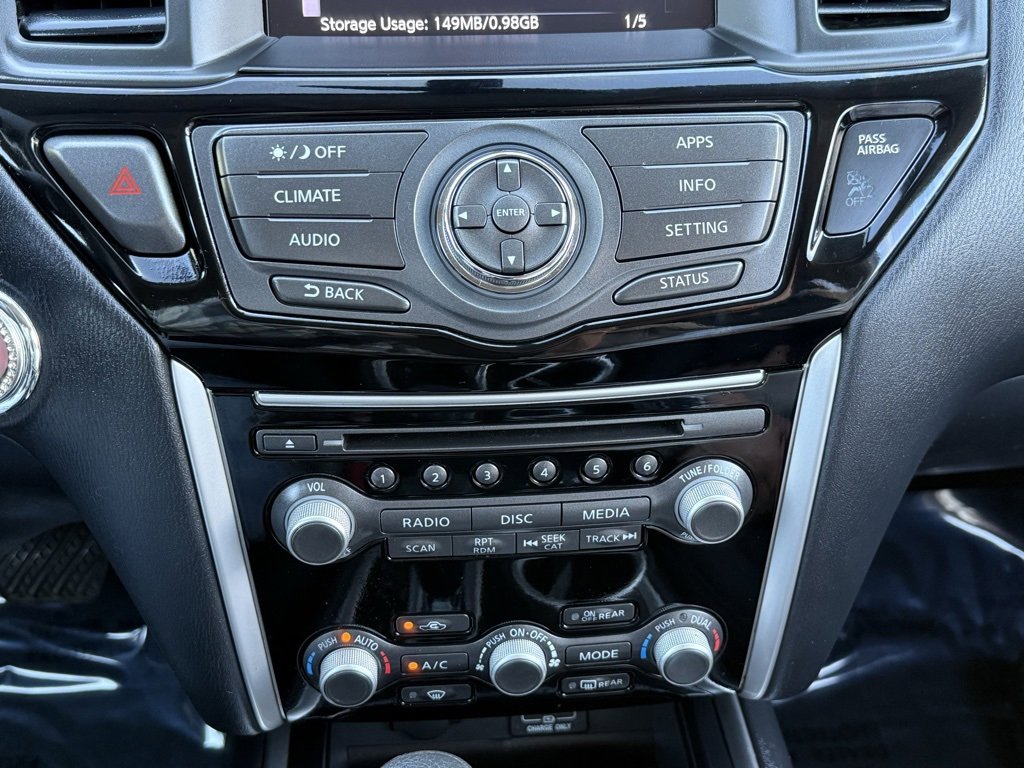 Used 2018 Nissan Pathfinder S image 40