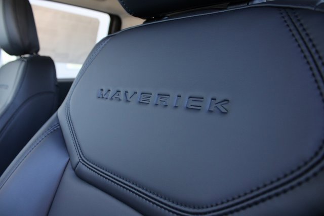 New 2025 Ford Maverick Lariat w/ Black Appearance Package image 20