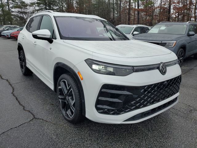 New 2026 Volkswagen Tiguan SEL R-Line image 3