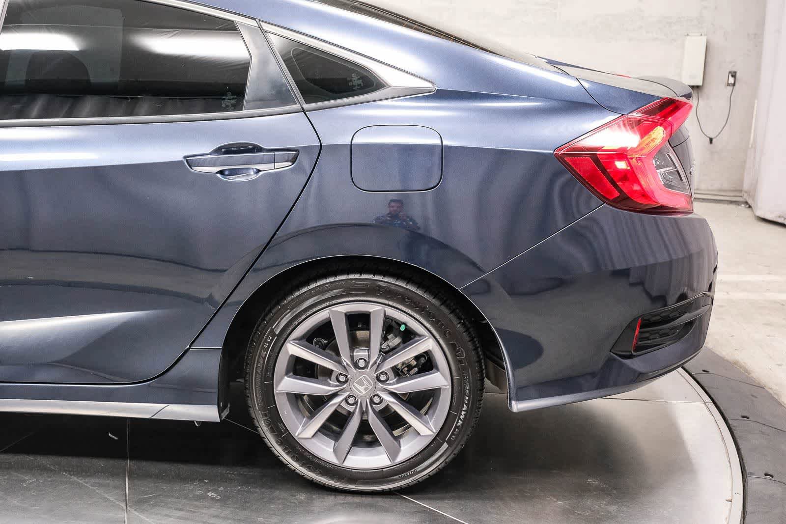 Used 2019 Honda Civic EX image 8