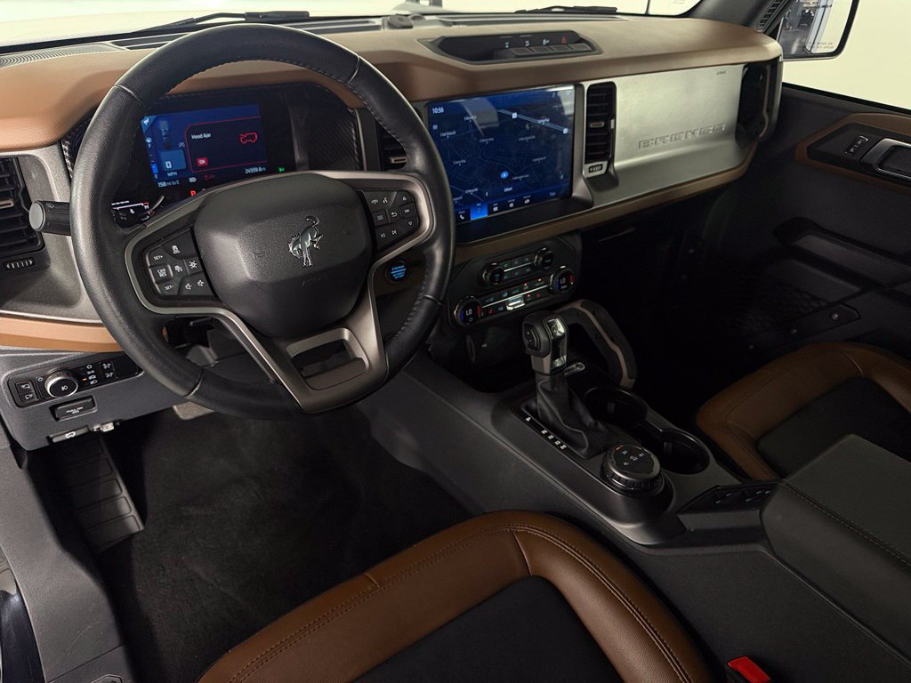 Used 2024 Ford Bronco Outer Banks AWD/4WD image 13