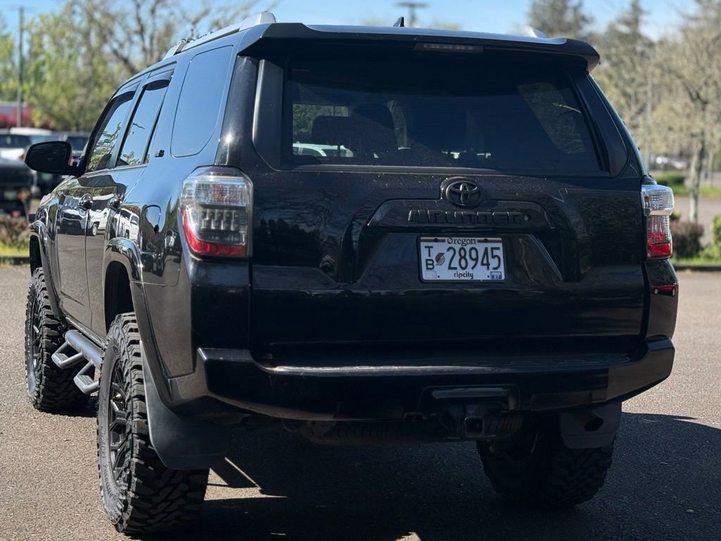 Used 2014 Toyota 4Runner SR5 image 3