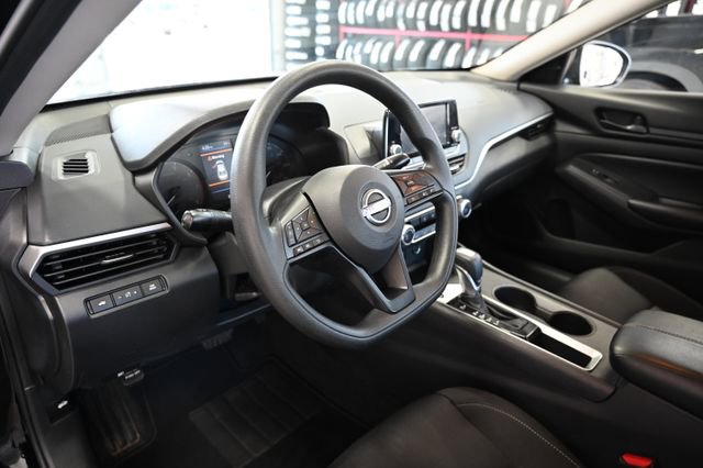 Used 2024 Nissan Altima 2.5 S image 21
