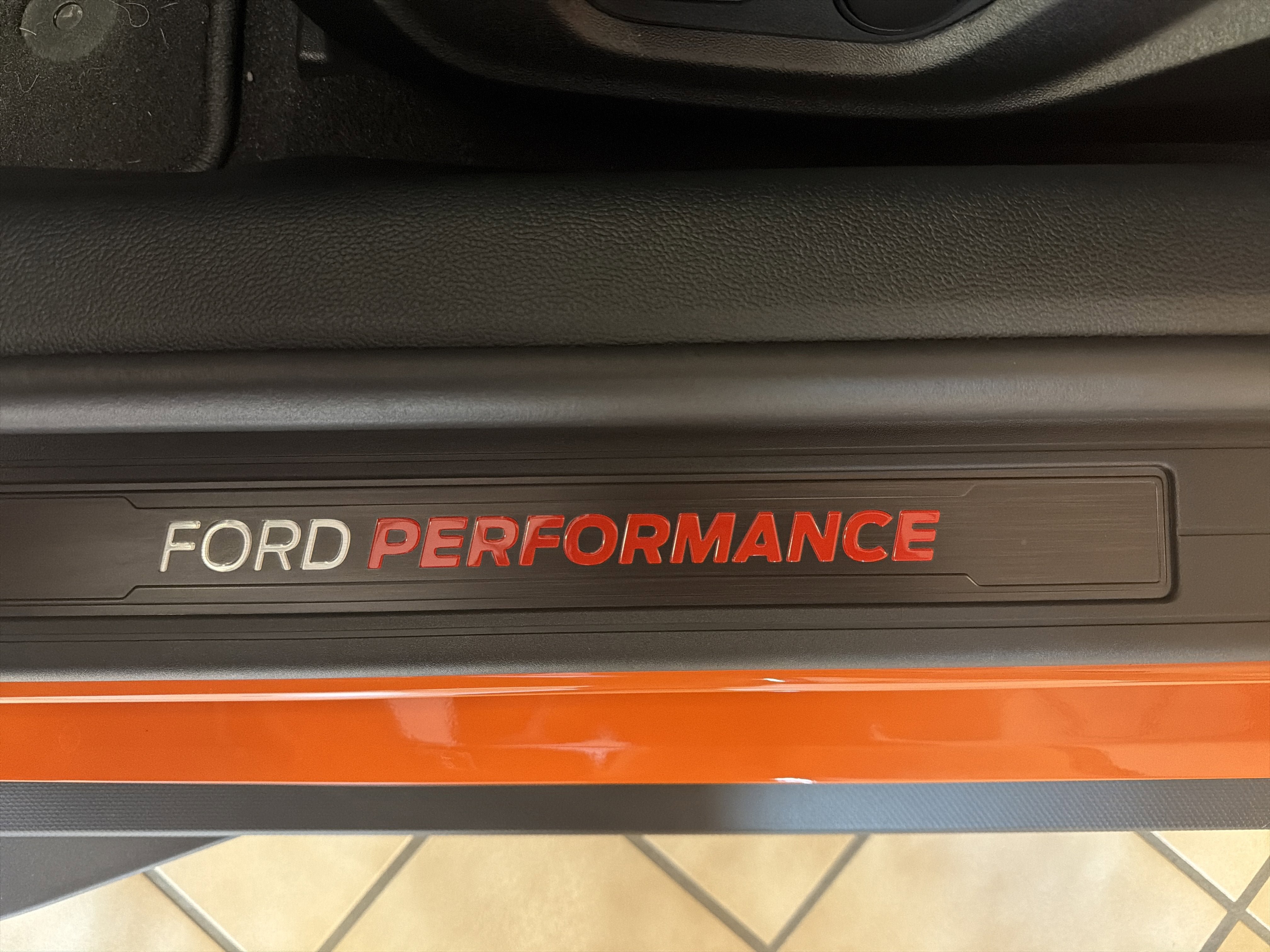 Used 2020 Ford Mustang Shelby GT500 w/ Technology Package RWD image 21