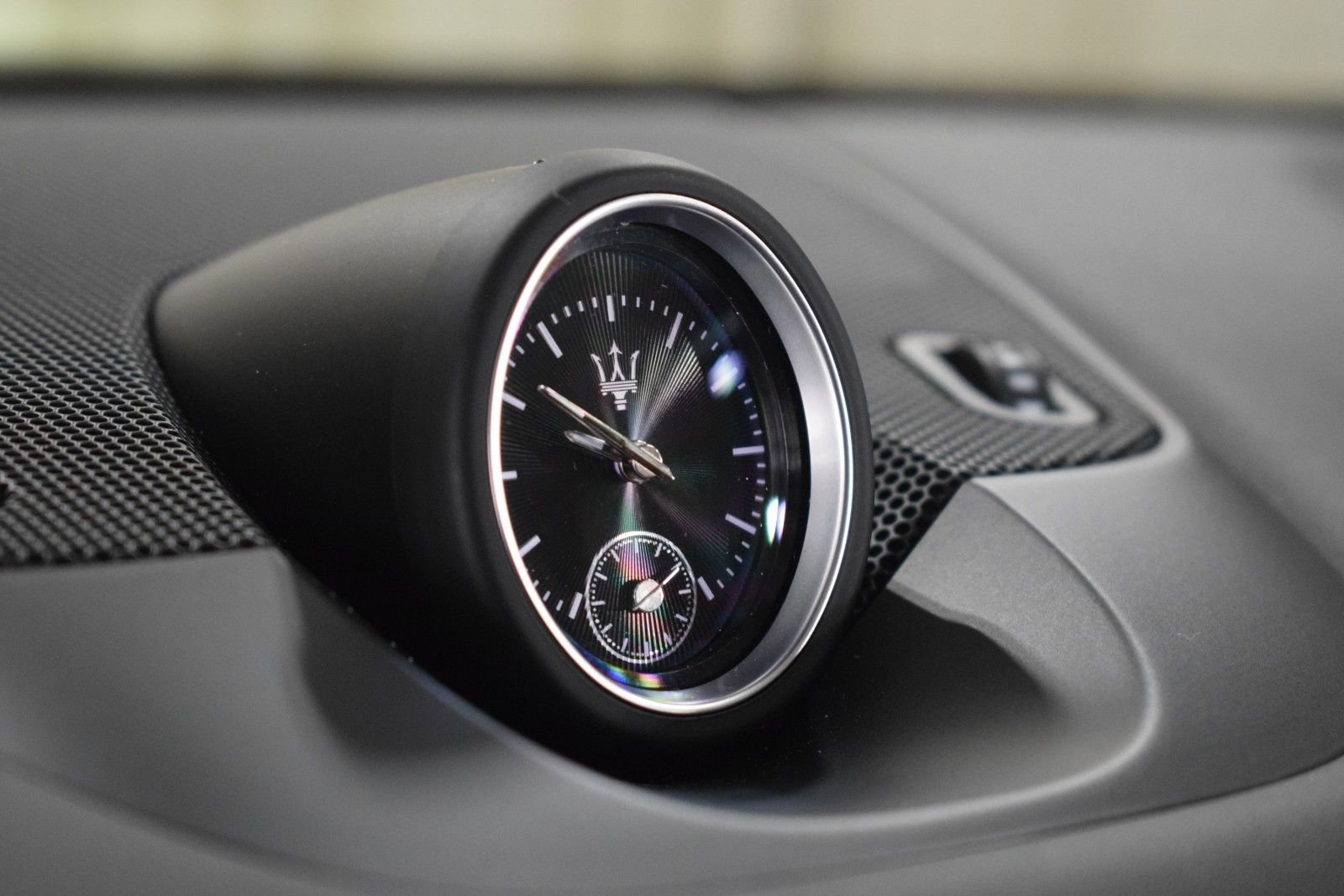 Used 2022 Maserati Levante Modena image 32