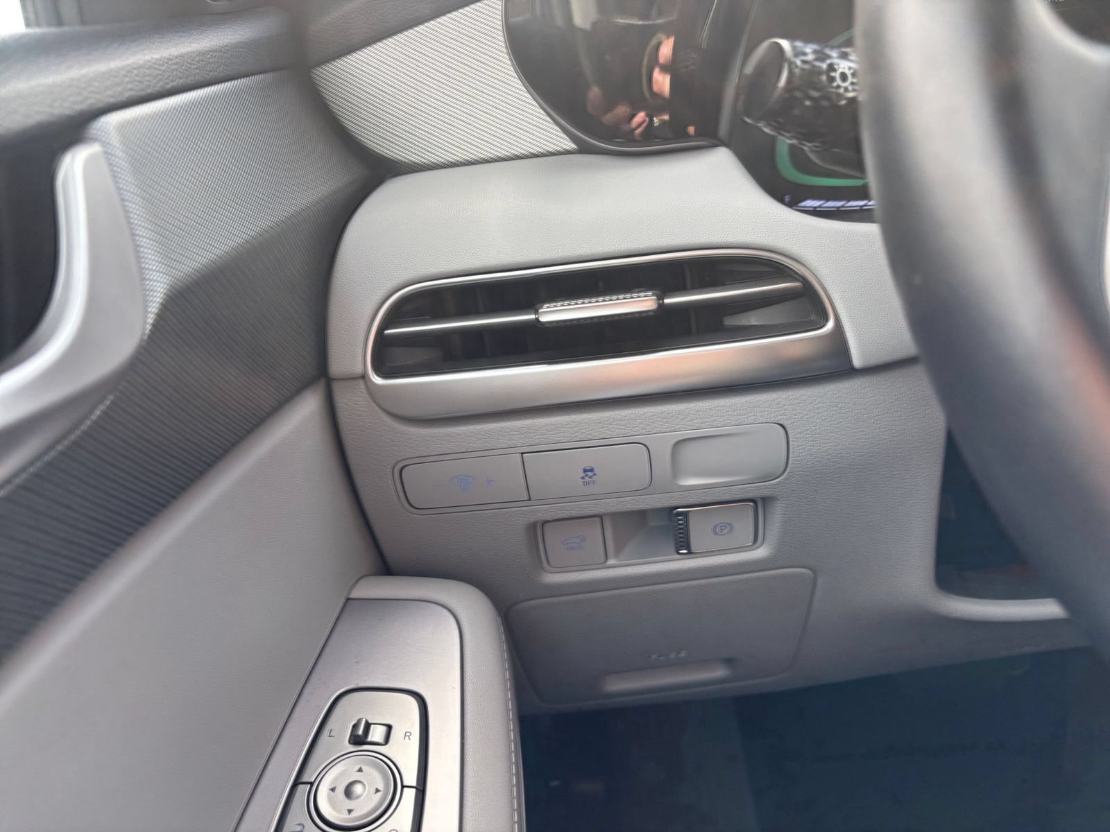 Used 2024 Hyundai Palisade SEL FWD image 33