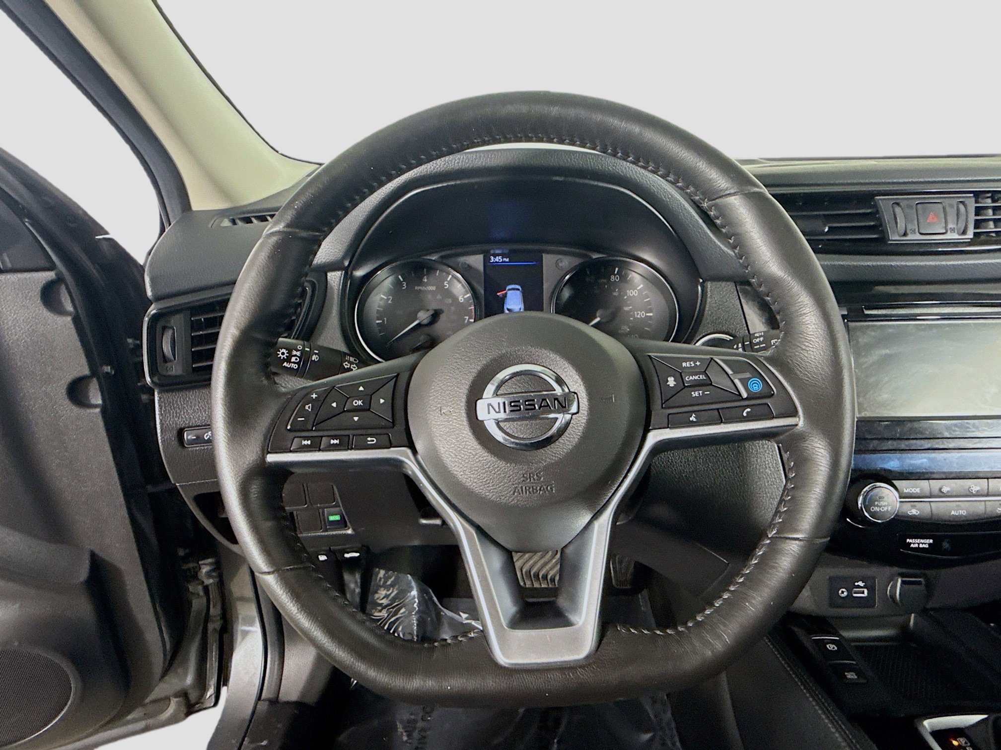 Used 2019 Nissan Rogue Sport SL w/ Premium Package image 13