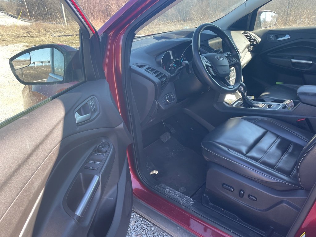 Used 2019 Ford Escape SEL image 11