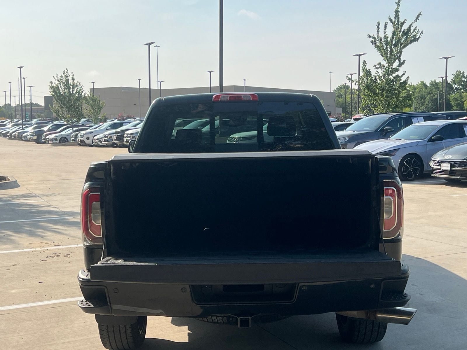 Used 2017 GMC Sierra 1500 Denali w/ Denali Ultimate Package AWD/4WD image 16