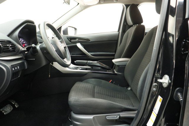 Used 2023 Mitsubishi Eclipse Cross LE AWD/4WD image 7
