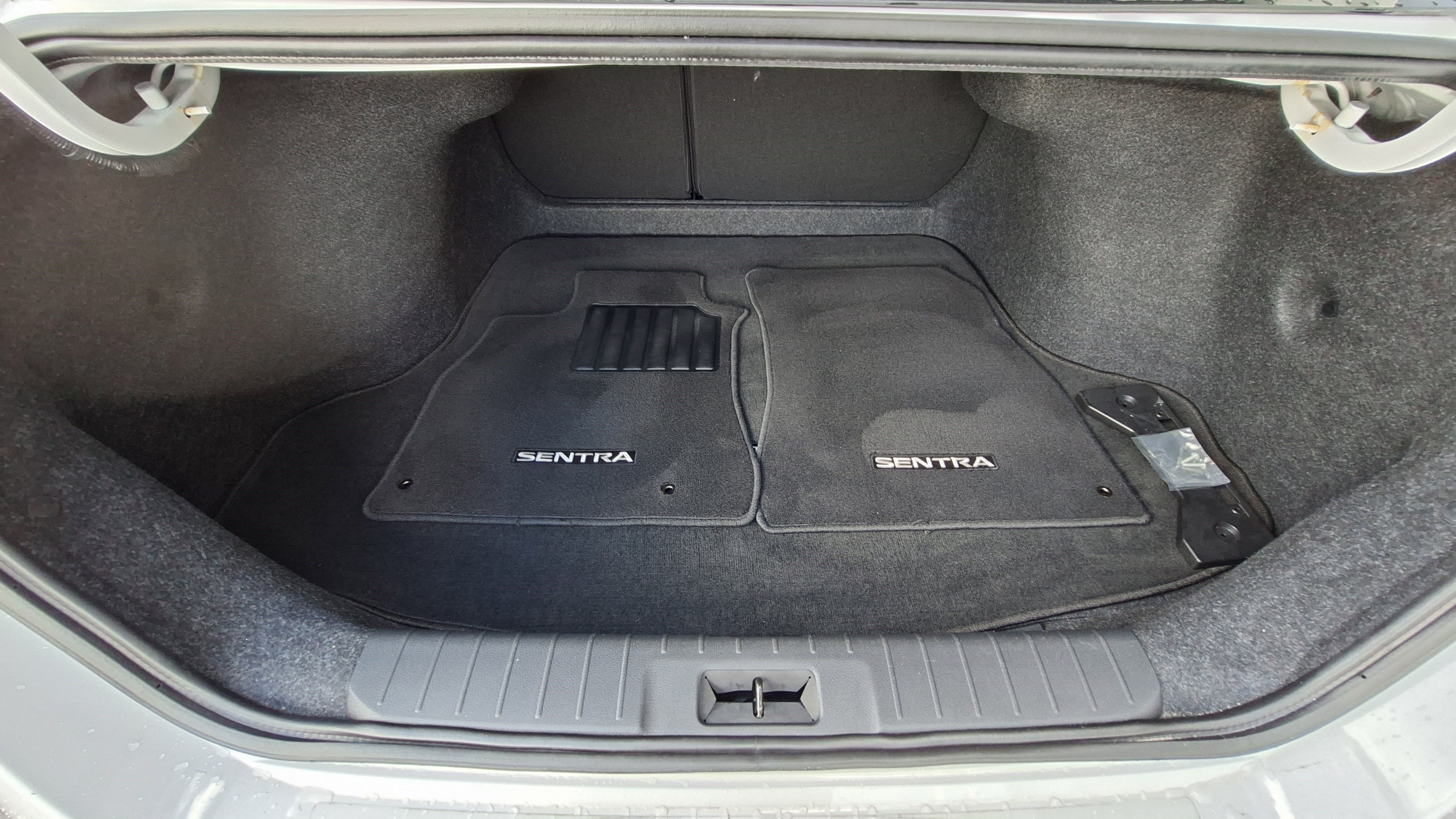 Certified 2022 Nissan Sentra S image 21