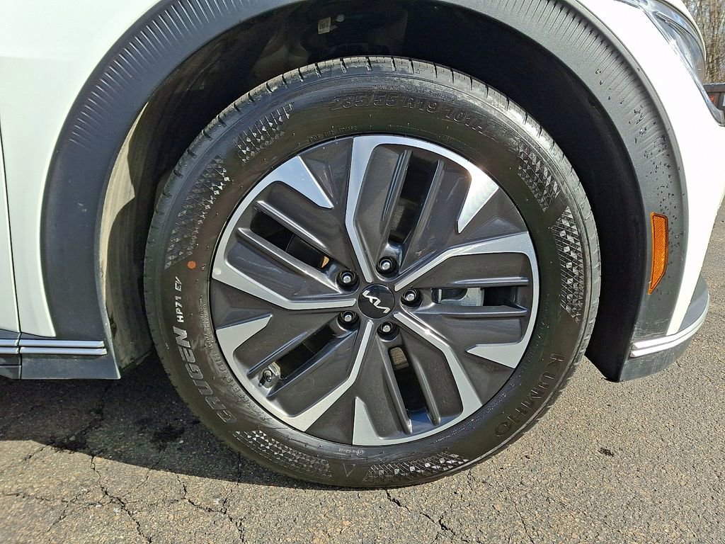 Used 2024 Kia EV6 Light image 8