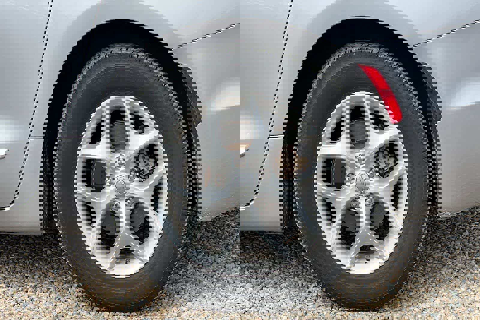 Used 2020 Chrysler Pacifica Limited FWD image 12