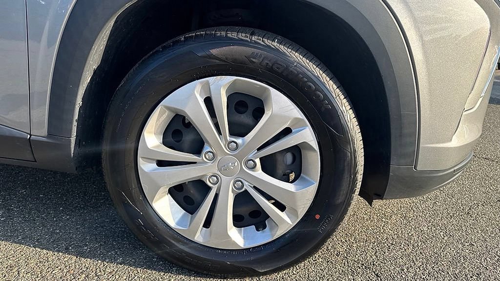 Certified 2024 Chevrolet Trax LS FWD image 8
