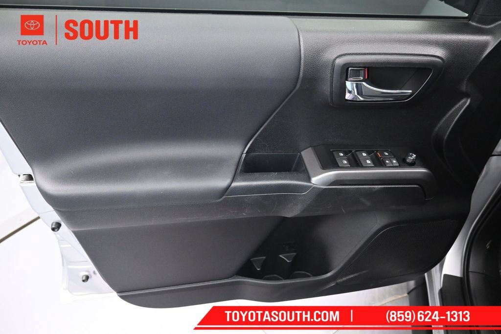 Used 2023 Toyota Tacoma TRD Sport AWD/4WD image 22