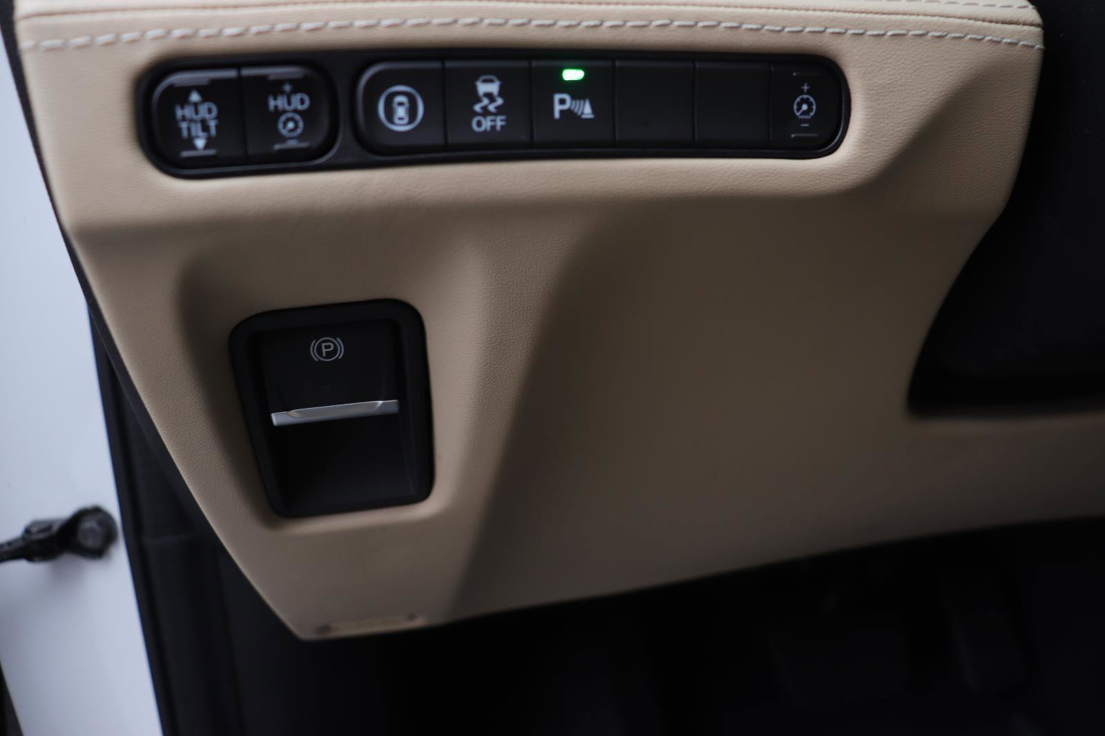 Used 2022 Acura MDX SH-AWD w/ Advance Package image 30