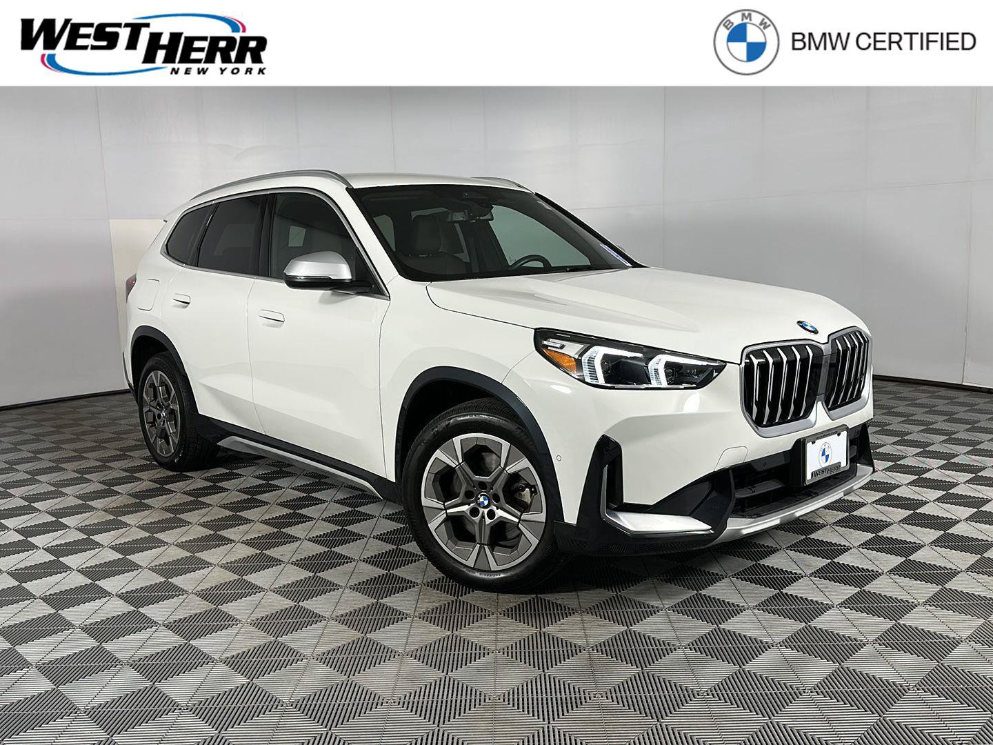 Used 2023 BMW X1 xDrive28i w/ Convenience Package AWD/4WD image 1