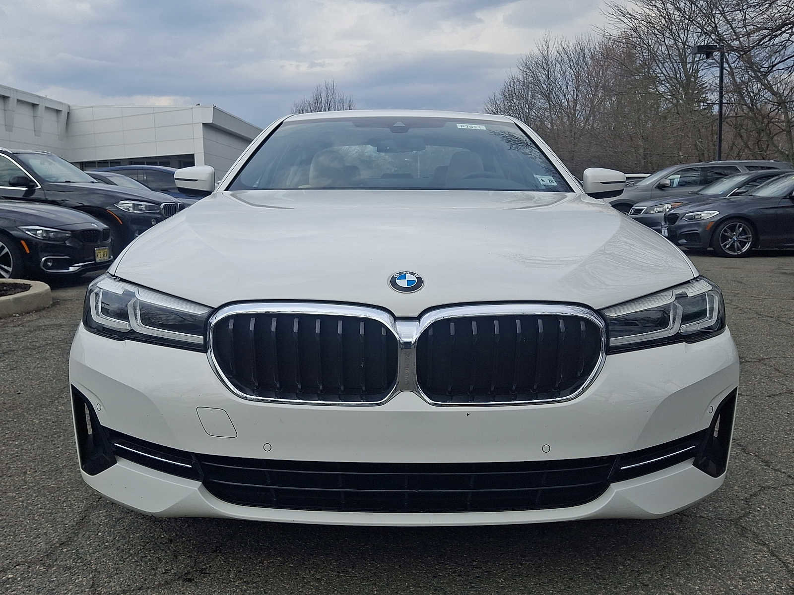 Used 2023 BMW 530i xDrive w/ Convenience Package image 2