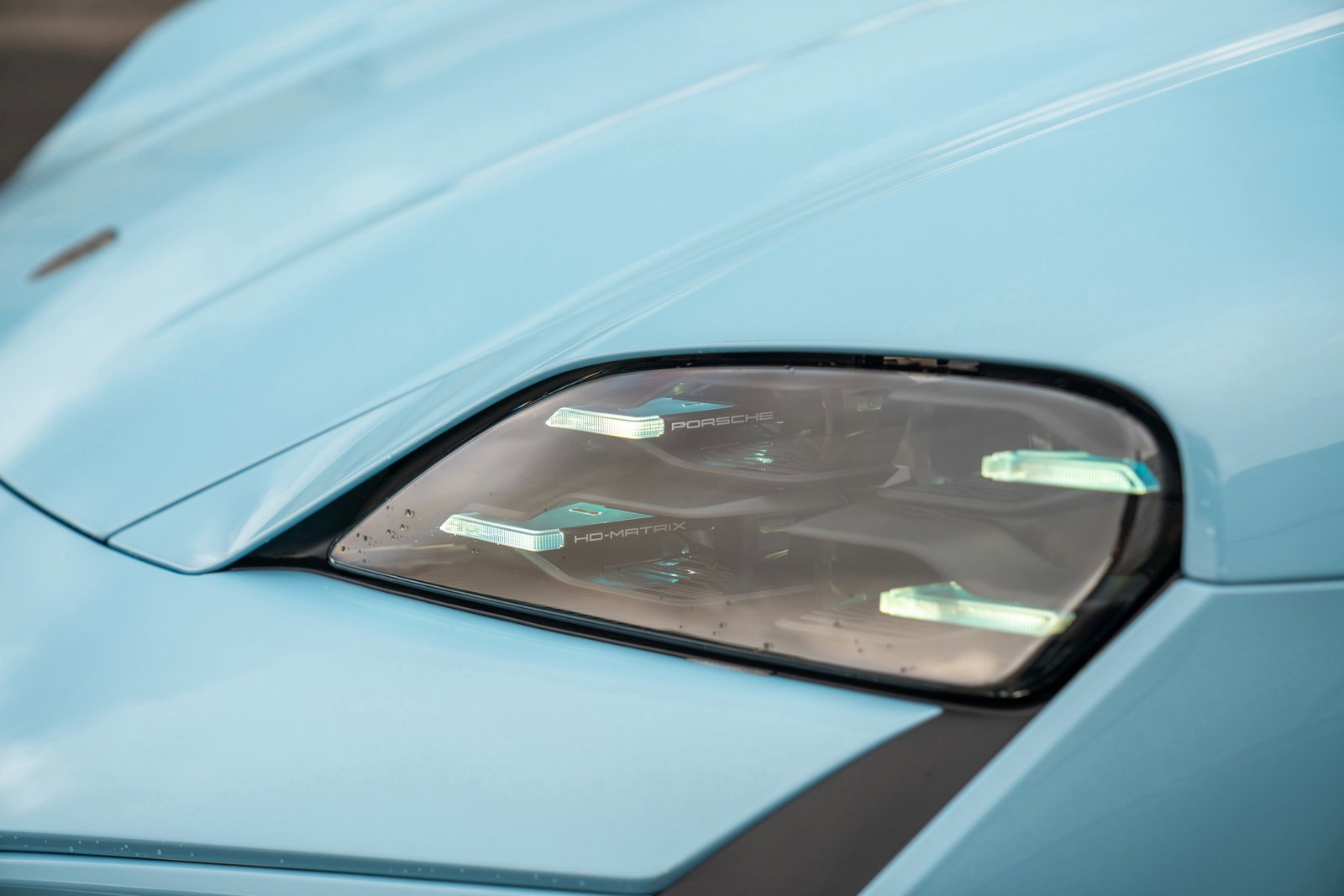 Certified 2025 Porsche Taycan Turbo image 28