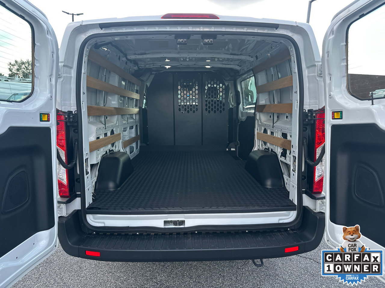Used 2025 Ford Transit 250 Low Roof w/ Exterior Upgrade Package RWD image 18