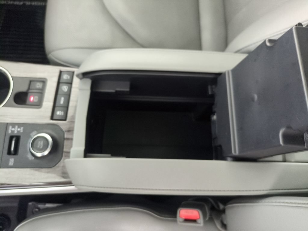 Used 2020 Toyota Highlander Limited AWD/4WD image 29