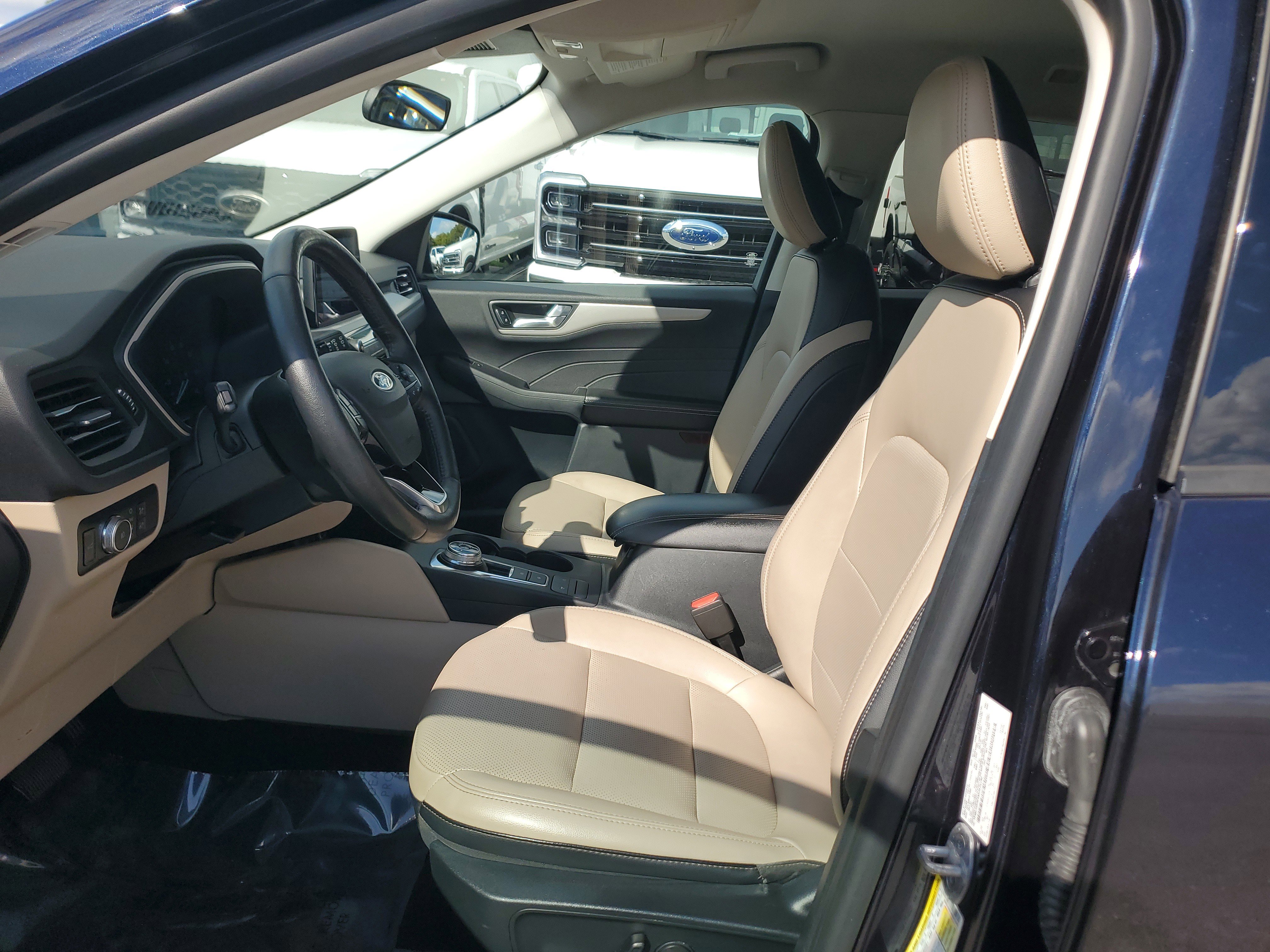 Used 2021 Ford Escape SEL image 12