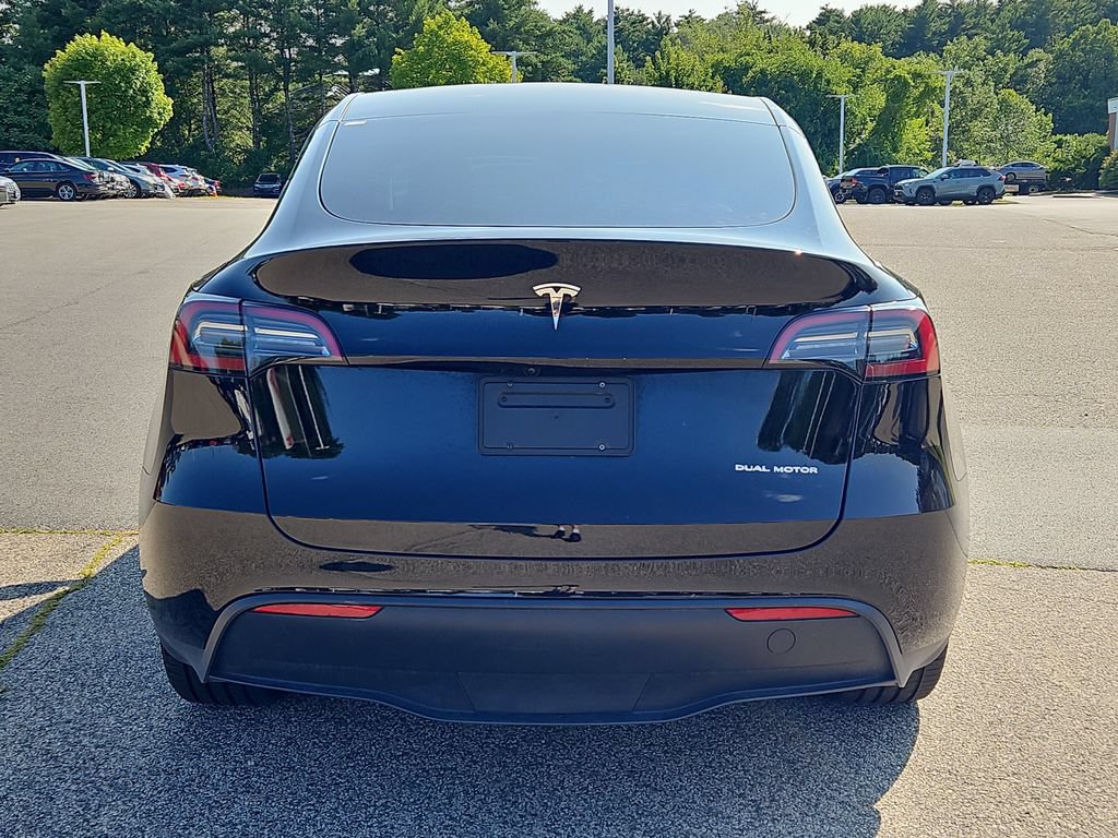 Used 2025 Tesla Model Y Long Range AWD/4WD image 11