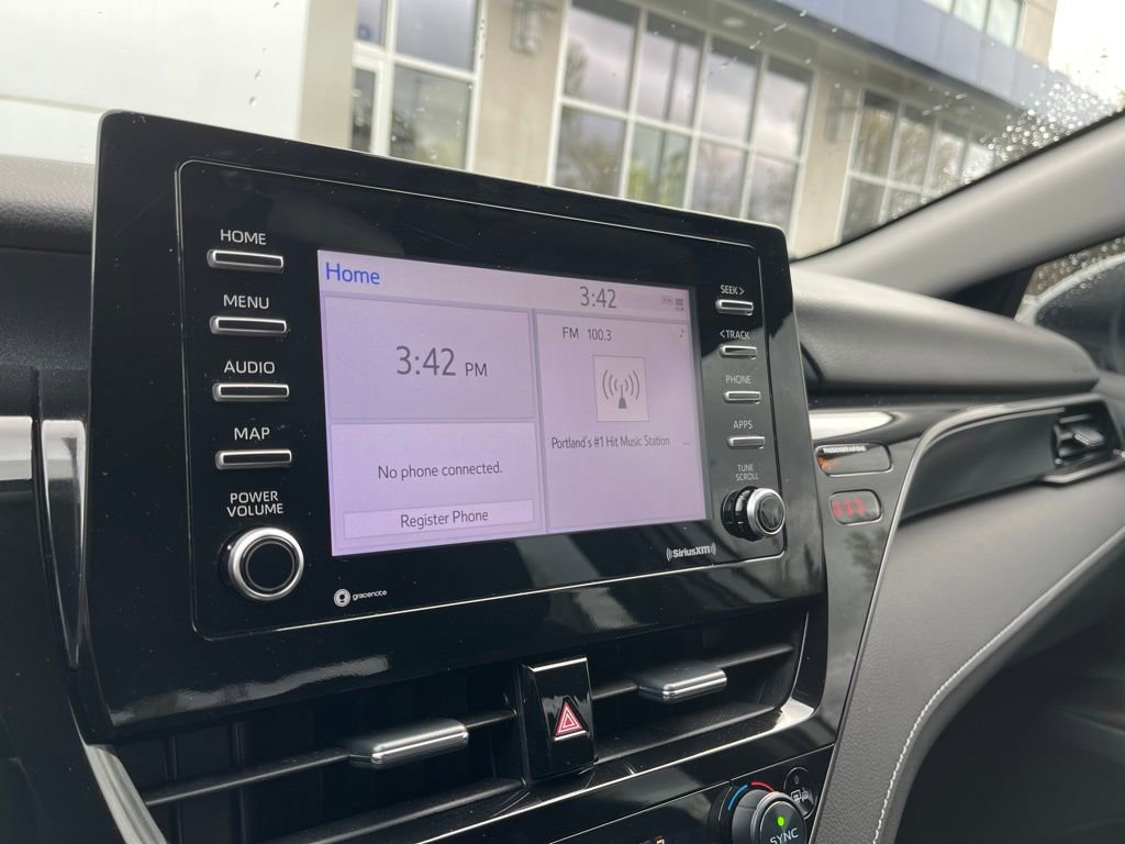 Used 2023 Toyota Camry SE image 19