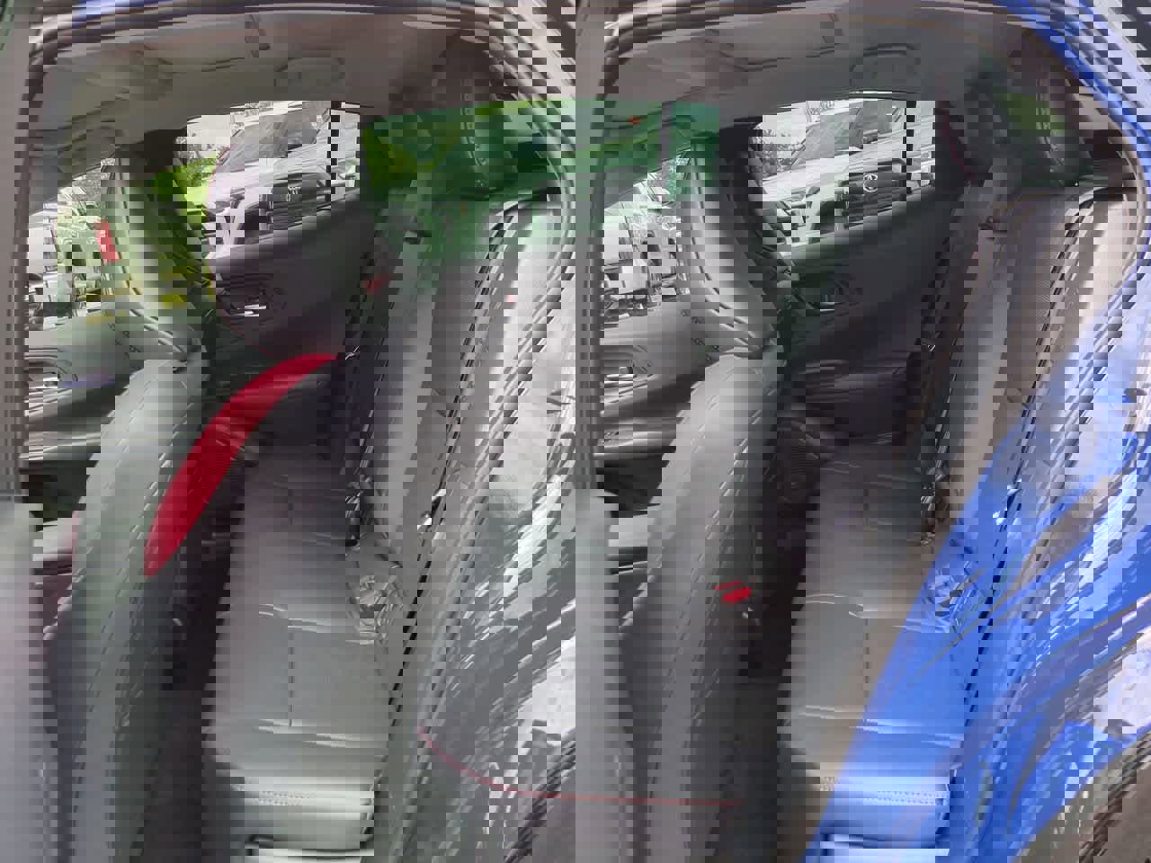 New 2026 Toyota Prius Plug-In Hybrid FWD image 13