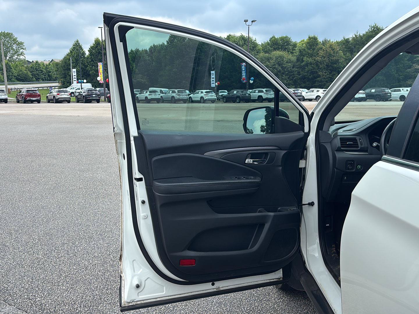 Used 2017 Honda Pilot EX-L image 9