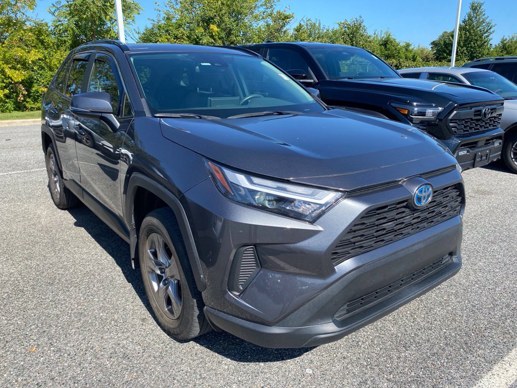 Used 2023 Toyota RAV4 XLE w/ Convenience Package AWD/4WD image 6