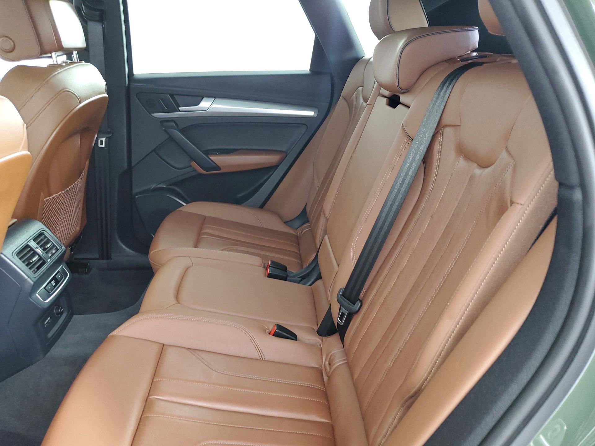 Certified 2025 Audi Q5 2.0T Premium w/ Convenience Plus Package image 50