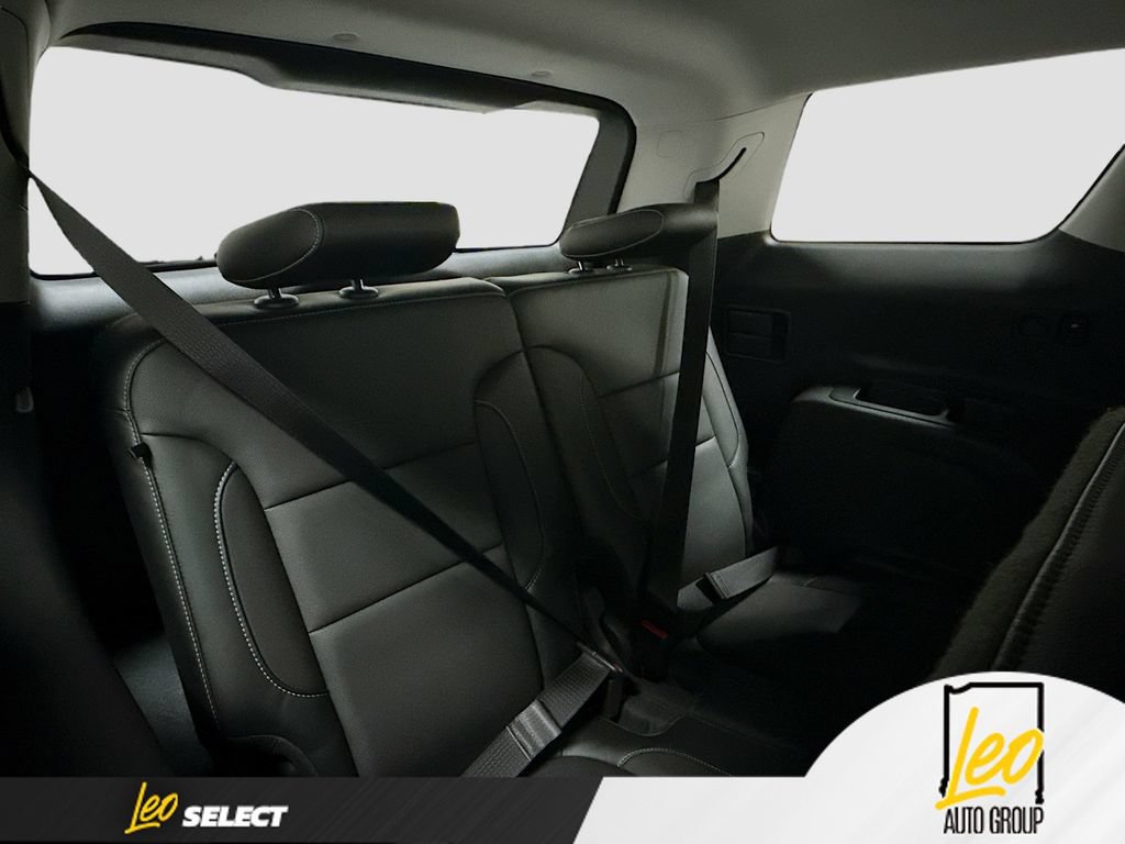 Used 2019 GMC Acadia SLT w/ LPO, Floor Liner Package FWD image 31