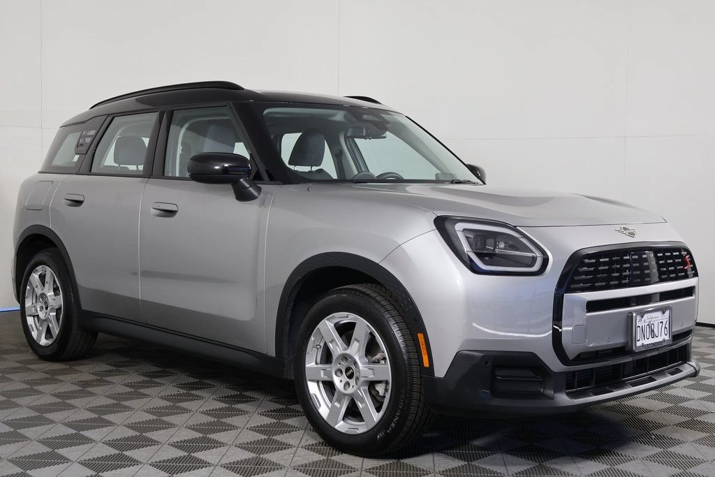Certified 2025 MINI Cooper Countryman S AWD/4WD image 3