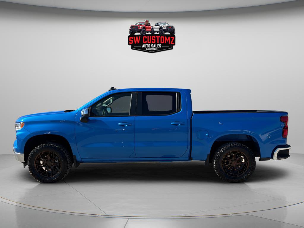 Used 2025 Chevrolet Silverado 1500 LT AWD/4WD image 4